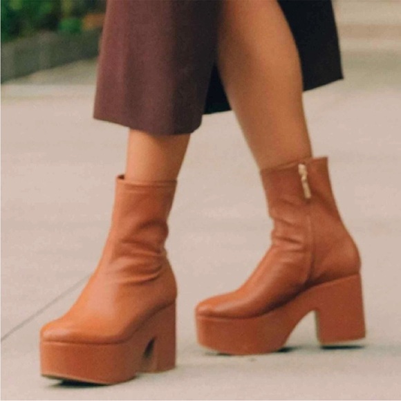 LARROUDE Miso Platform‎ Boot In Caramel Stretch Leather size 7.5 NEW - Picture 1 of 10